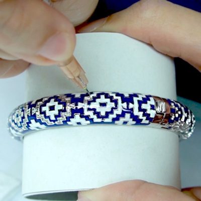 fabrication bijou una storia laquage a la main