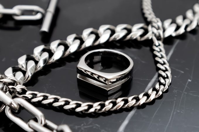 les bijoux acier pourquoi sont ils fabuleux