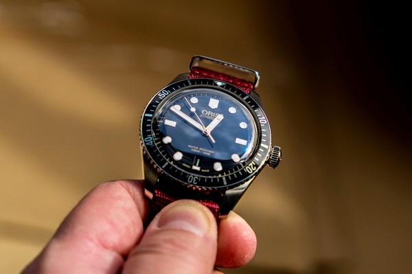 montre suisse oris