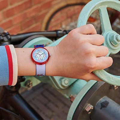 pourquoi offrir une montre a un enfant