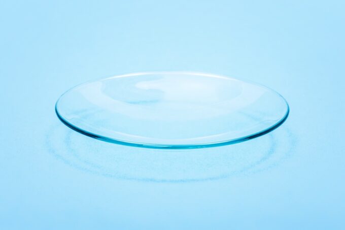 verre montre saphir mineral plexiglass differences