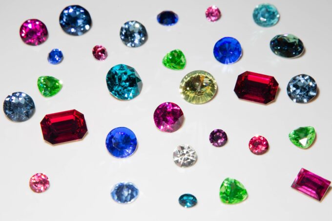 oxyde de zirconium cristal swarovski differences