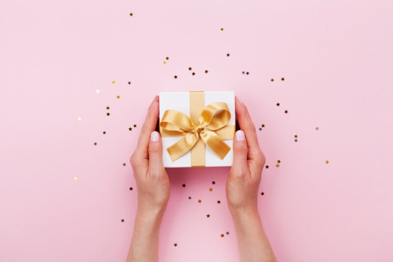 Voici les 3 bijoux (absolument parfaits) à offrir à une femme !