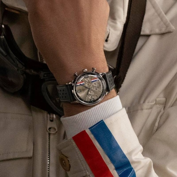 montre chronographe quartz accessible