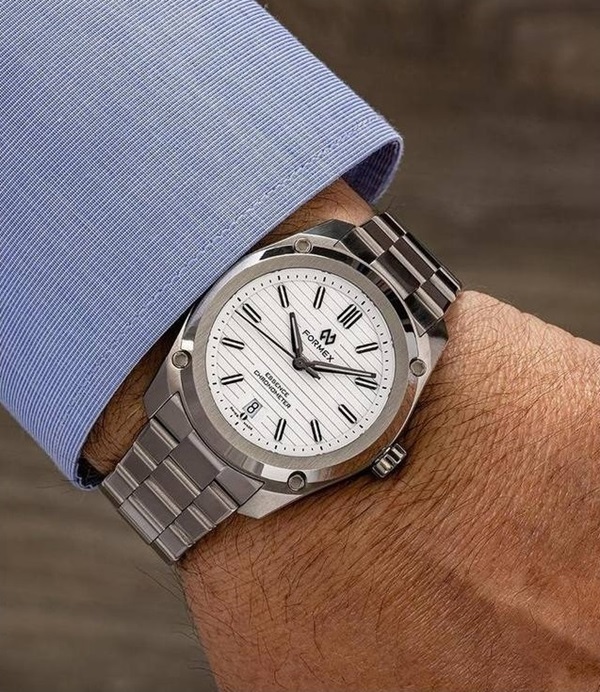 montre formex essence 39mm blanche 0333 1 6611 chronometre