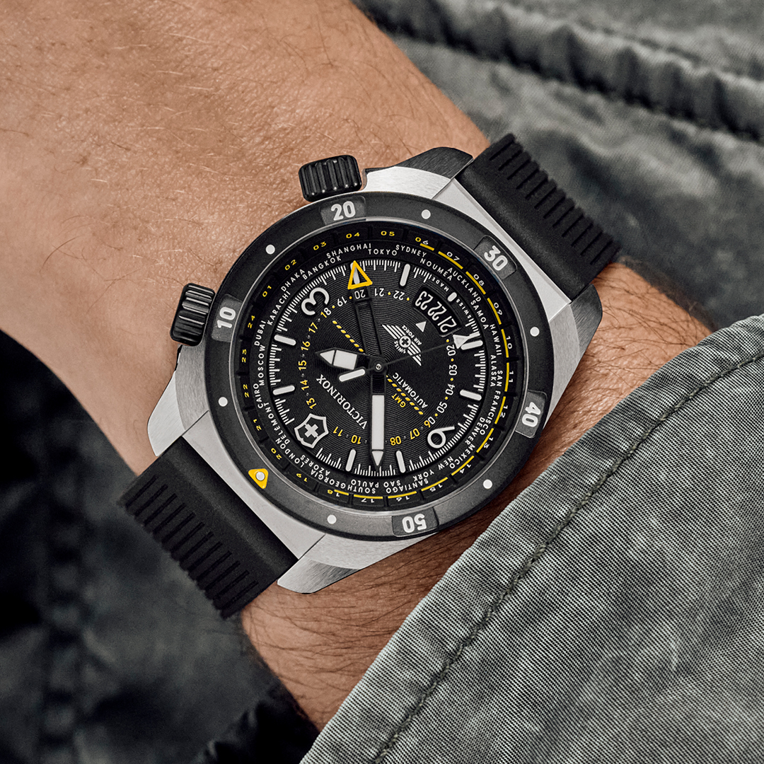 montre victorinox air pro 242005 portee lifestyle