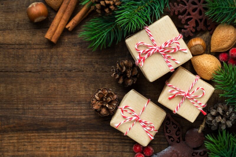 Noël 2025 : 5 bijoux tendances et accessibles à offrir