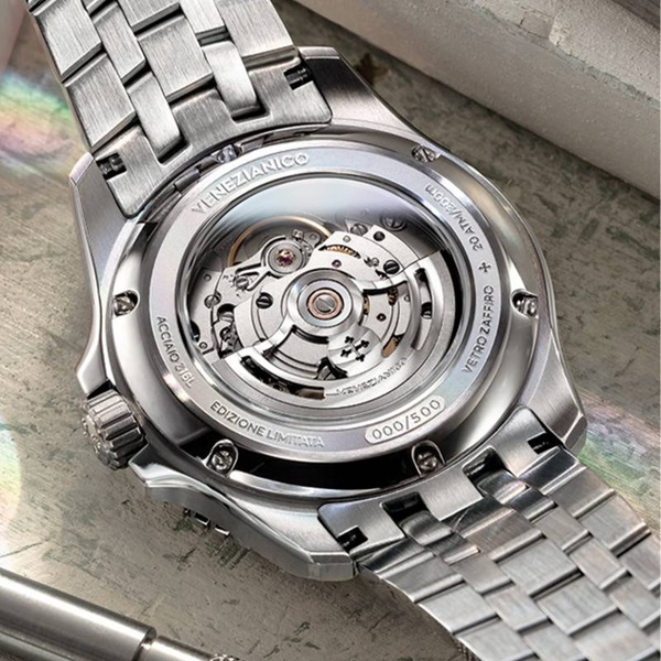 mouvement automatique suisse sellita montre venezianico