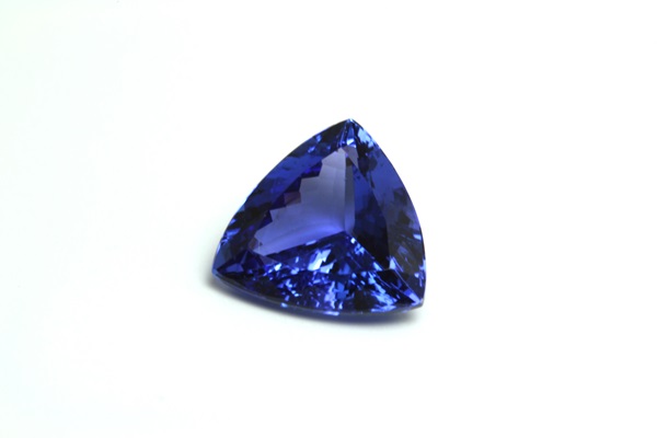 pierre fine bleue tanzanite