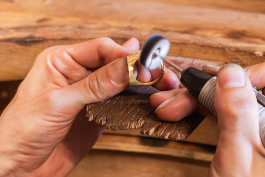 ocarat atelier paris 75001 prestations bijoux reparation transformation creation