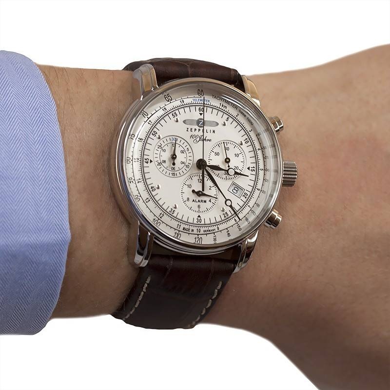 montre zeppelin 100 jahre portee au poignet lifestyle