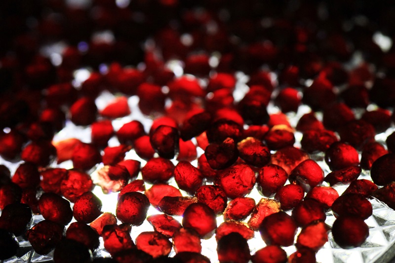 pierres rouges naturelles grenat